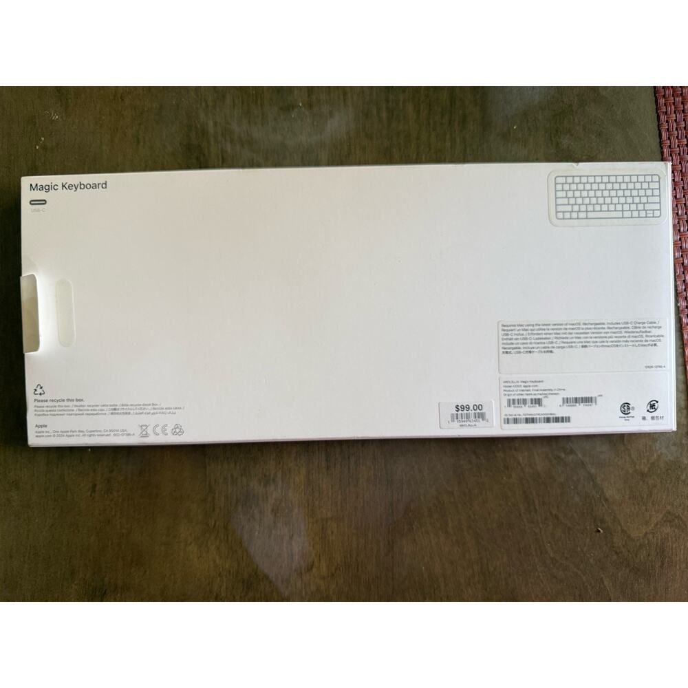 Apple Magic Keyboard - US English - Picture 2 of 3
